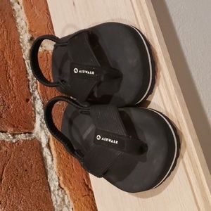 Size 5 baby Airwalk flip flops